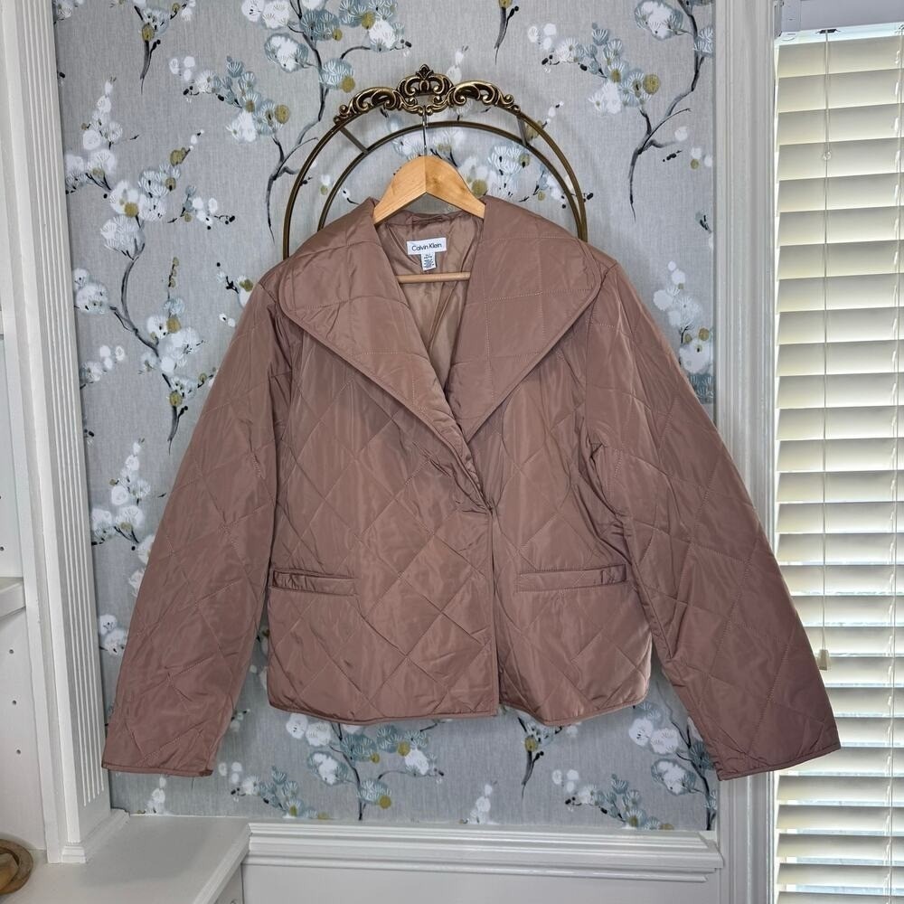 Calvin Klein Mauve Pink Quilted Jacket - Size XL